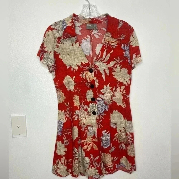 ASOS Red Button Front Tea Playsuit Romper in Floral Tropical Print - Picture 3 of 7